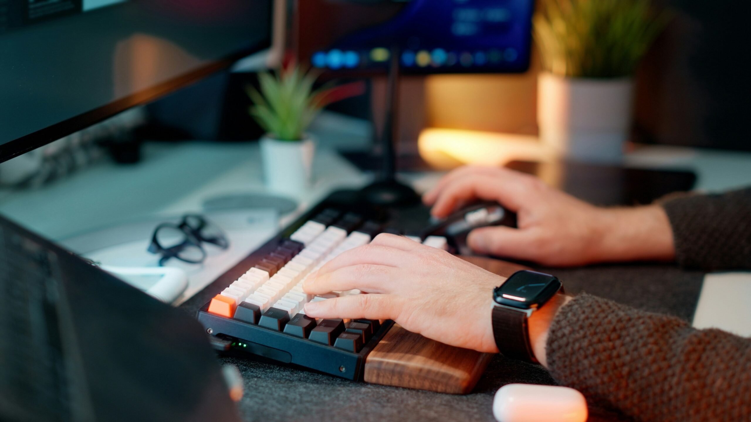 Hello World Featured Image